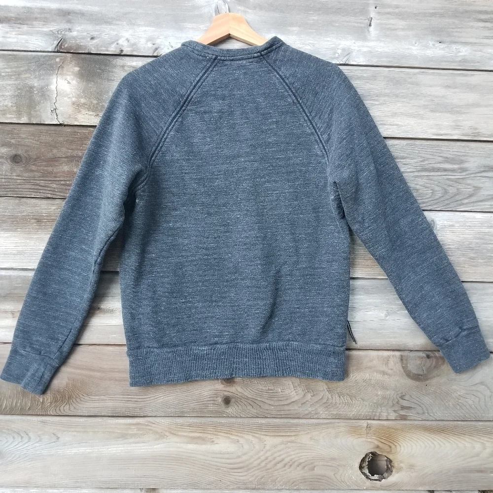Isaora Small Heavy Sweater, Grey, Small, Featuring Pit Vents - Picture 4 of 8